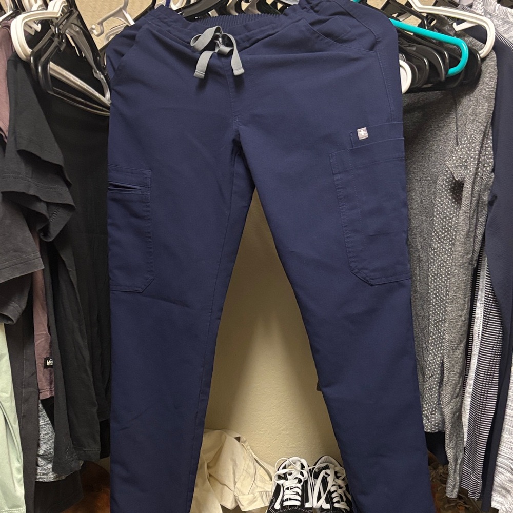 2 Figs Yola Navy Scrub pants